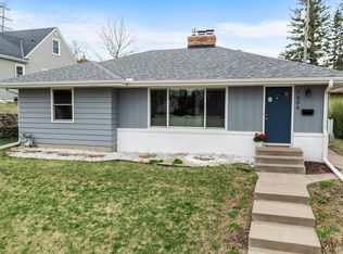 1606 Highland Pkwy, Saint Paul, MN 55116