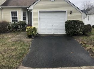 15 Springlawn Dr, Lakewood, NJ