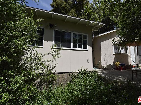 2nd image of 360 N Topanga Canyon Blvd #B