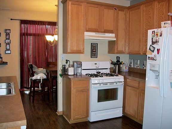 5th image of 25065 Clare Cir