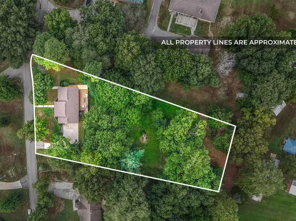 114 Hickory Hill Dr, Dover, TN 37058