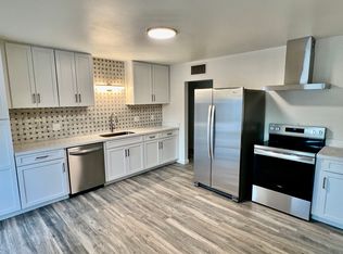 1104 W Elna Rae St, Tempe, AZ 85281