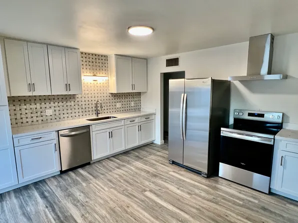 1104 W Elna Rae St, Tempe, AZ 85281