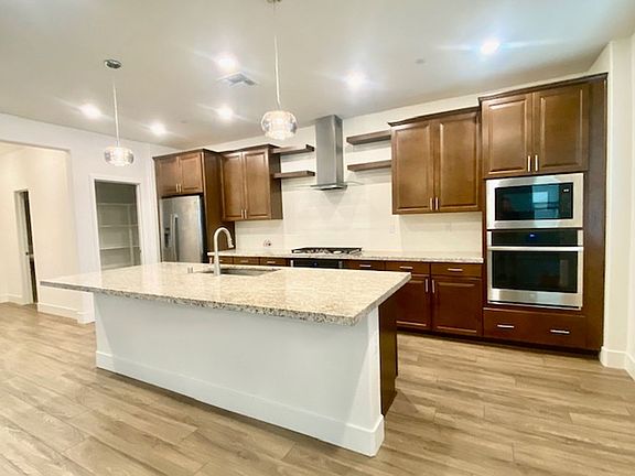 4th image of 1606 S Breezy Meadow Dr #D