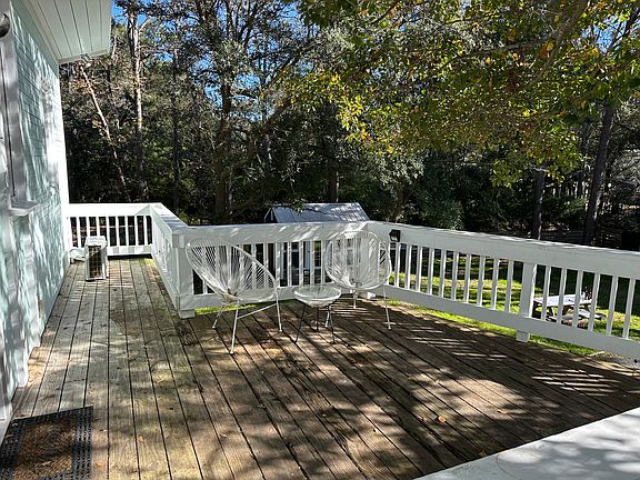 4th image of 1543 Macoma Dr
