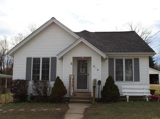 910 Ridge Ave, Saint Clair, MO 63077