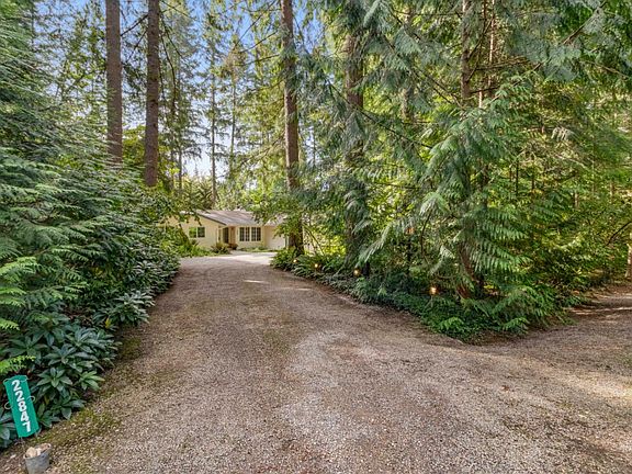 3rd image of 22847 NE 42nd St