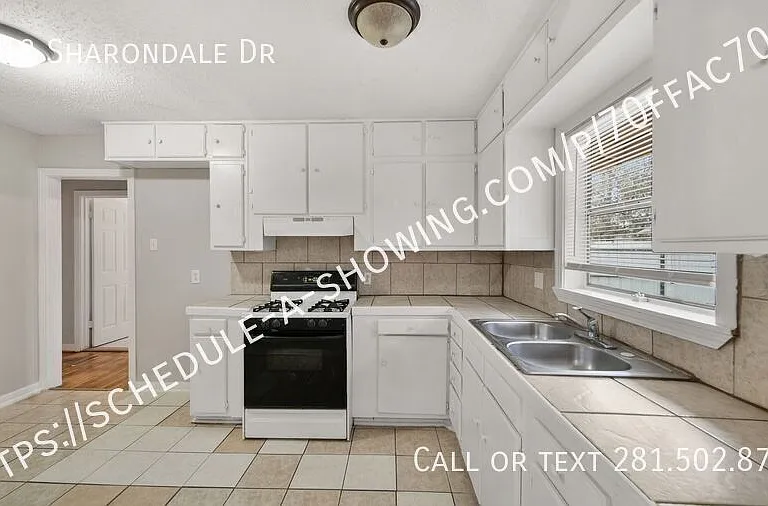8018 Sharondale Dr — Photo 9