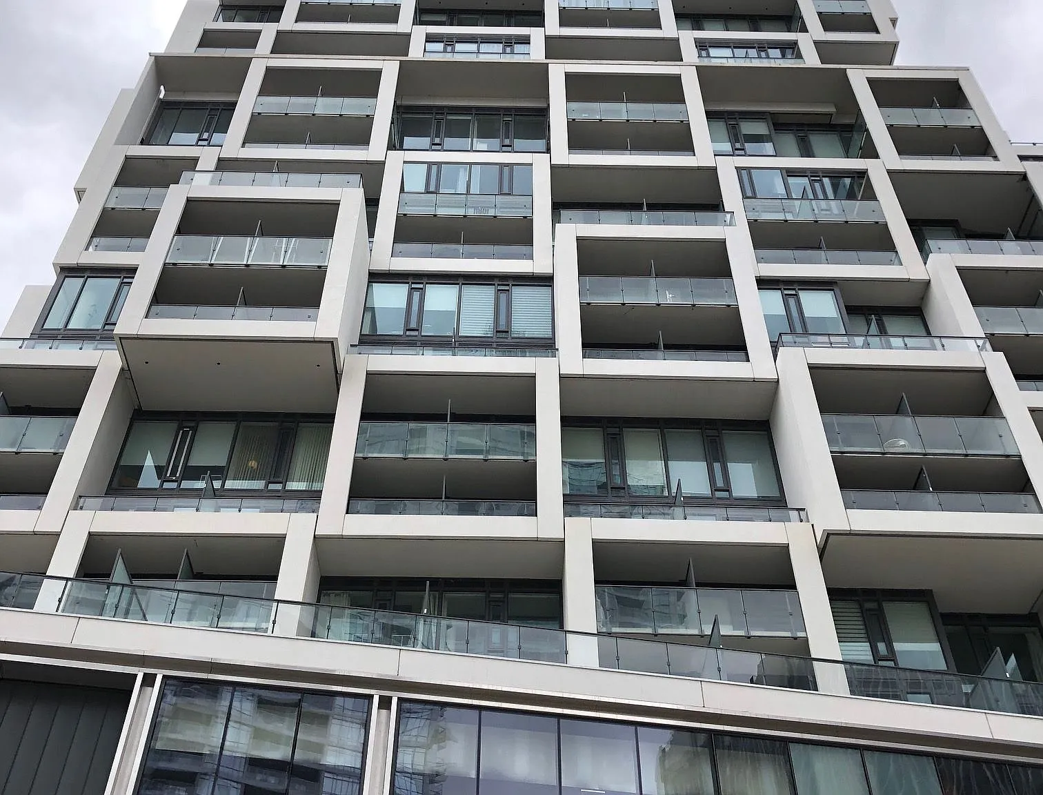 2 bed, $2,700 — Photo 2