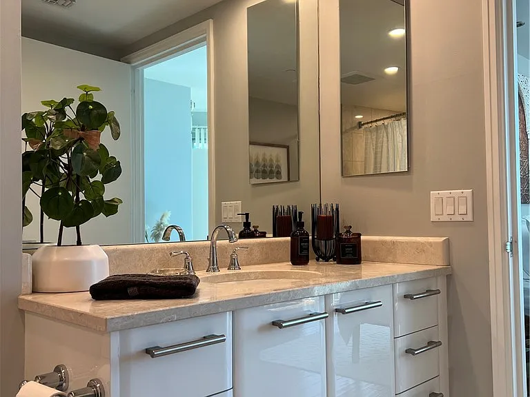 322 Karen Ave #805 — Photo 17