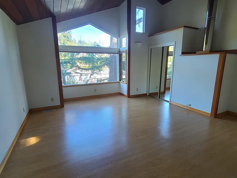 64 Norwood Ave — Photo 9