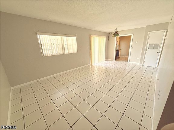 3rd image of 4923 Vincennes Ct APT 3