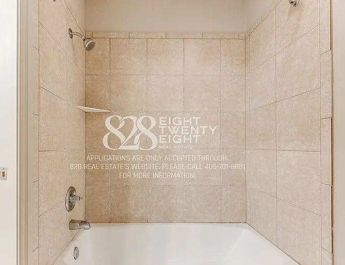 3841 Tudor Cir — Photo 34