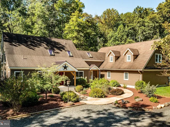 661 Henning Rd, Perkiomenville, PA 18074