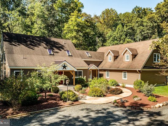 661 Henning Rd, Perkiomenville, PA 18074