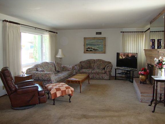 3rd image of 1561 Willow Oaks Dr