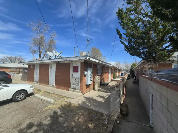 1037 Louisiana Blvd SE, Albuquerque, NM 87108