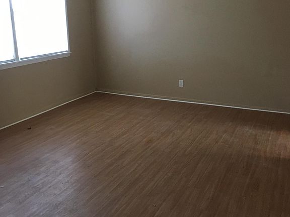 2nd image of 7325 E 54th St