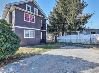 754 Roosevelt Ave, Pawtucket, RI 02860