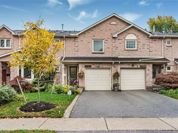 1384 Blackburn Dr, Oakville, ON L6M 2W5