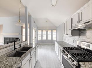 804 Maplecreek Dr, Leander, TX 78641