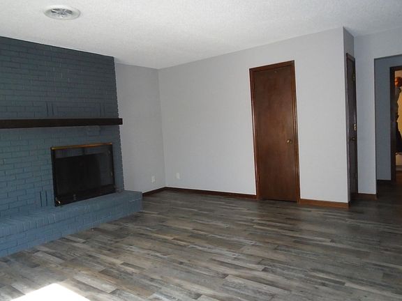 3rd image of 500 Vattier St #1