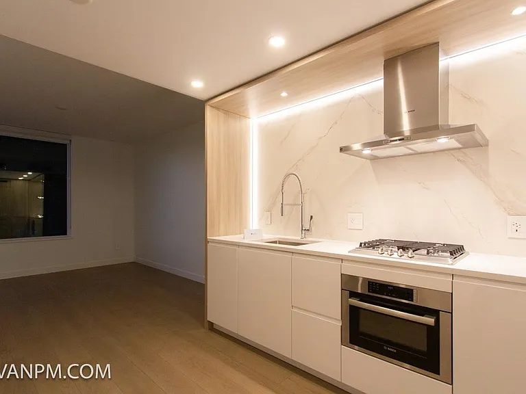 15165 Thrift Ave #202 — Photo 9