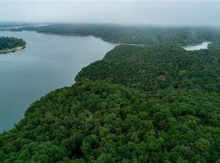 10869 McKnight Ln, Rogers, AR 72756