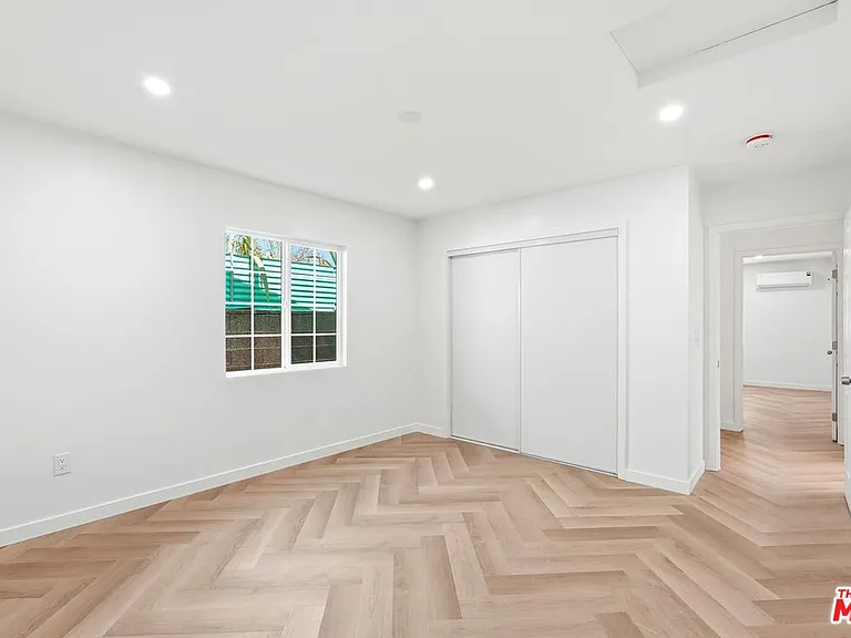 11445 Delano St — Photo 10