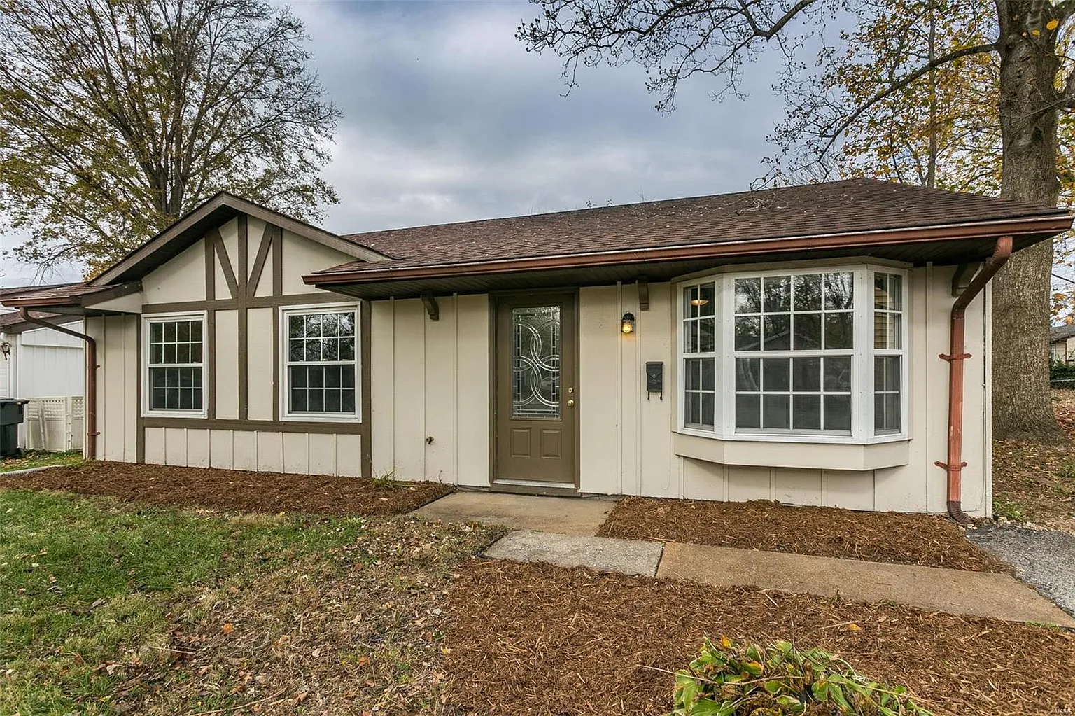 1434 Peace Dr photo 1