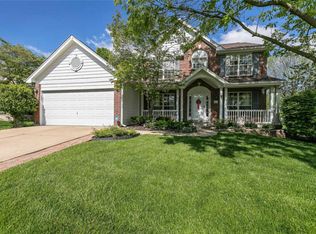 2465 Hickory Manor Dr, Ballwin, MO