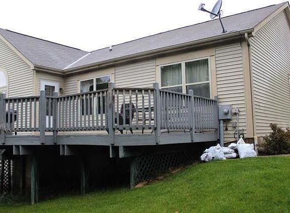 3rd image of 2329 Vista Ct
