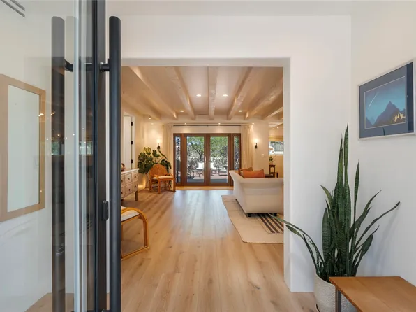 1366 Don Gaspar Ave, Santa Fe, NM 87505