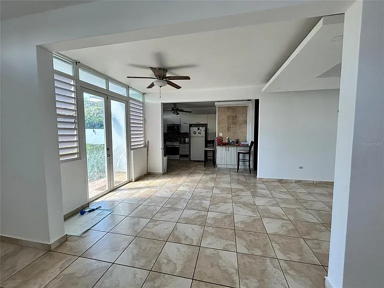 345 Calle Tulipan — Photo 26