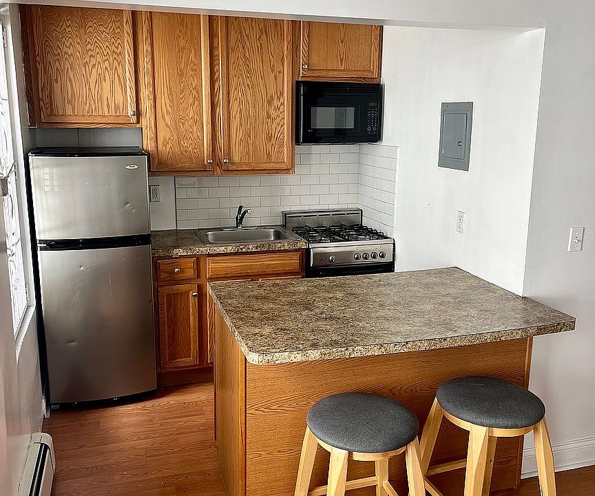 1st image of 951 2nd Ave APT 1