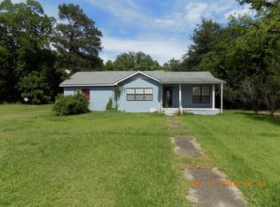 1004 Park Ave, Columbia, MS 39429