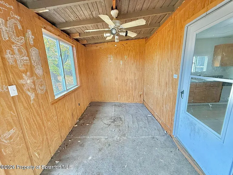 330 N Sumner Ave — Photo 18