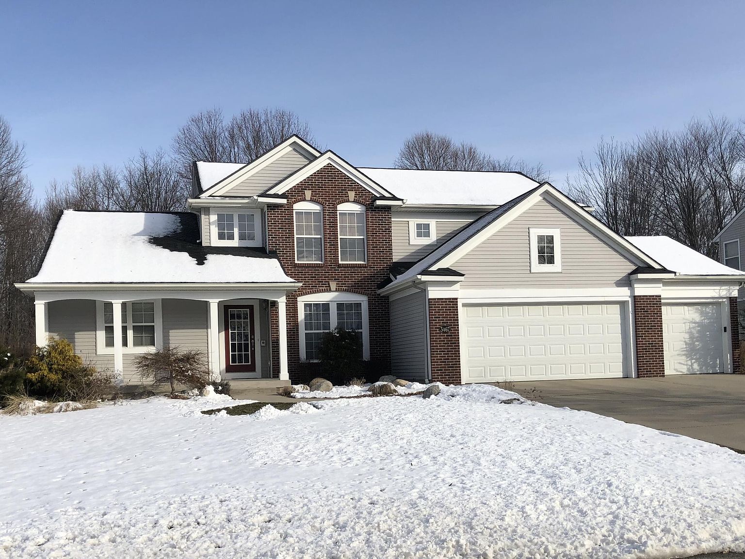 3467 N Meadowgrove Dr SE, Kentwood, MI 49512 | Zillow
