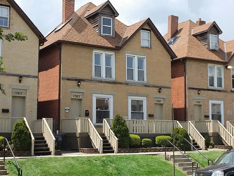 1365 Indianola Ave — Photo 14