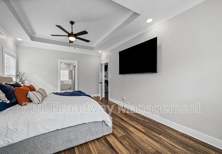 181 Sherlock Dr — Photo 15