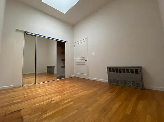 Rented by The InHouse Group | media 5