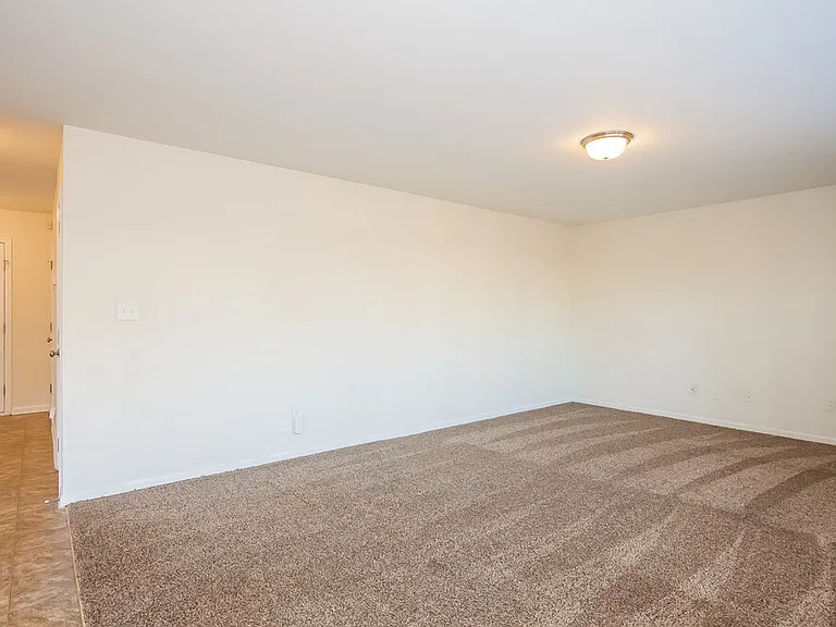 5437 Twin Brook Dr — Photo 4