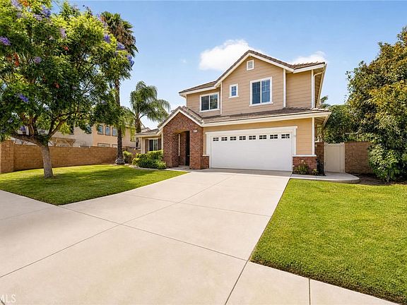3rd image of 32118 Copper Crest Ln