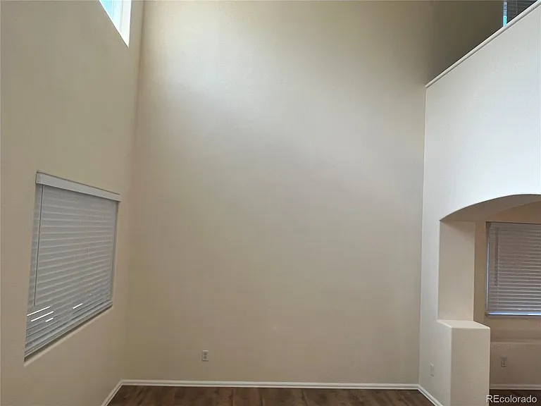 2926 S Killarney Way — Photo 3