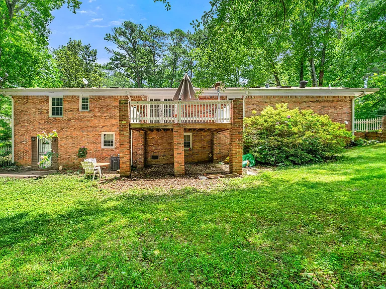 2895 Shelly Dr SW — Photo 23