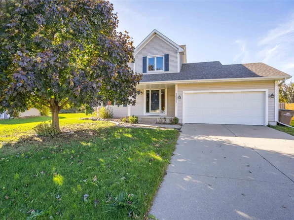 1656 94th St, West Des Moines, IA 50266
