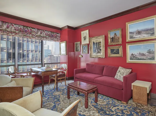 870 United Nations Plaza image 8 of 19