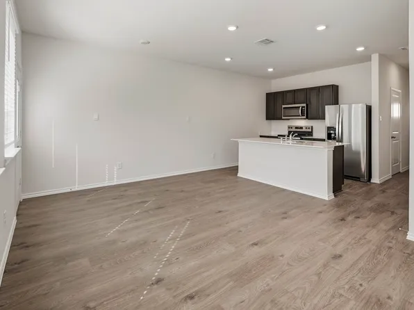 302 Arbor Dr, Princeton, TX 75407