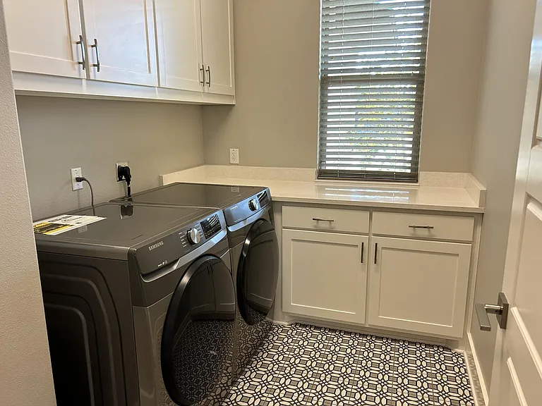 6426 Clayton Ct — Photo 15