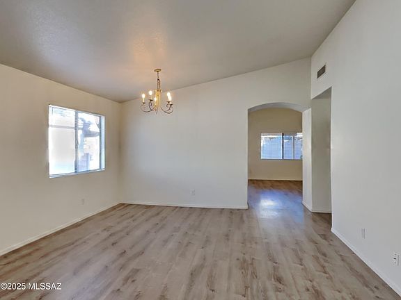 5th image of 2629 W Cezanne Cir